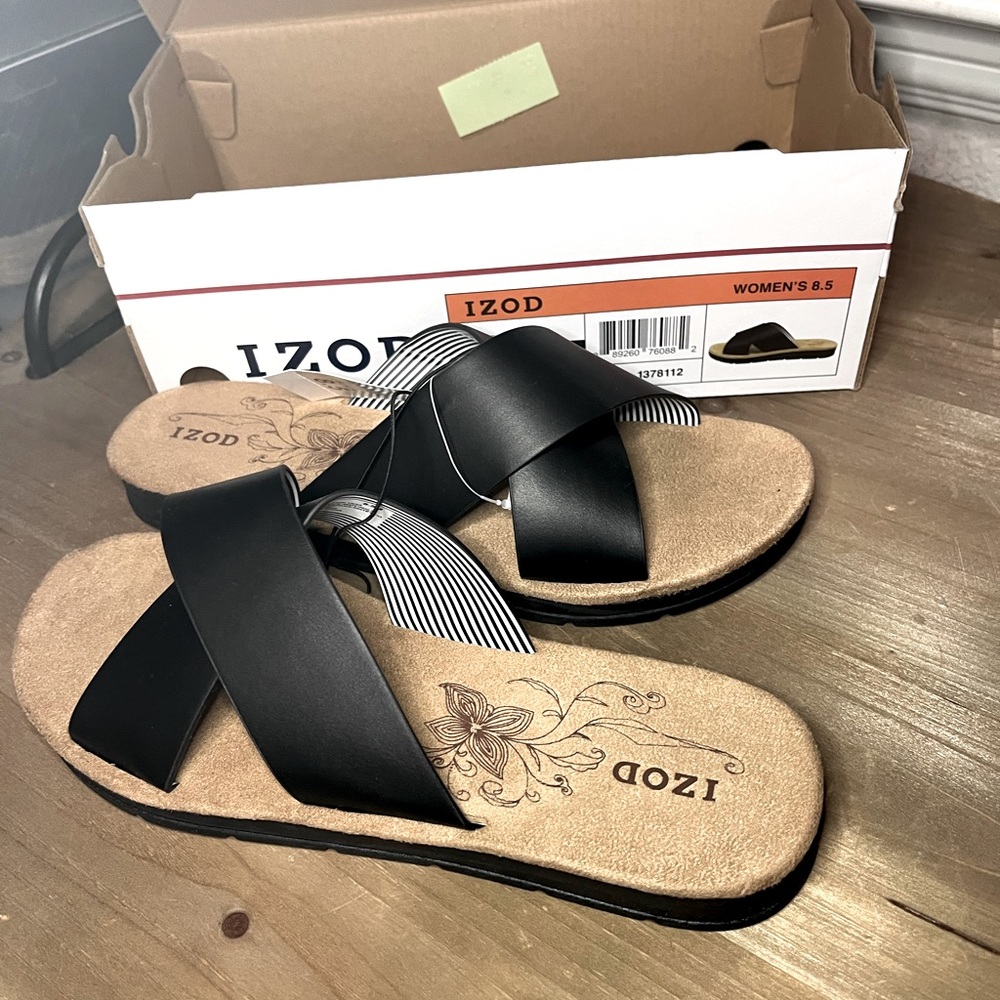 Black IZOD Women’s Sandal Size 8.5 New with Tags